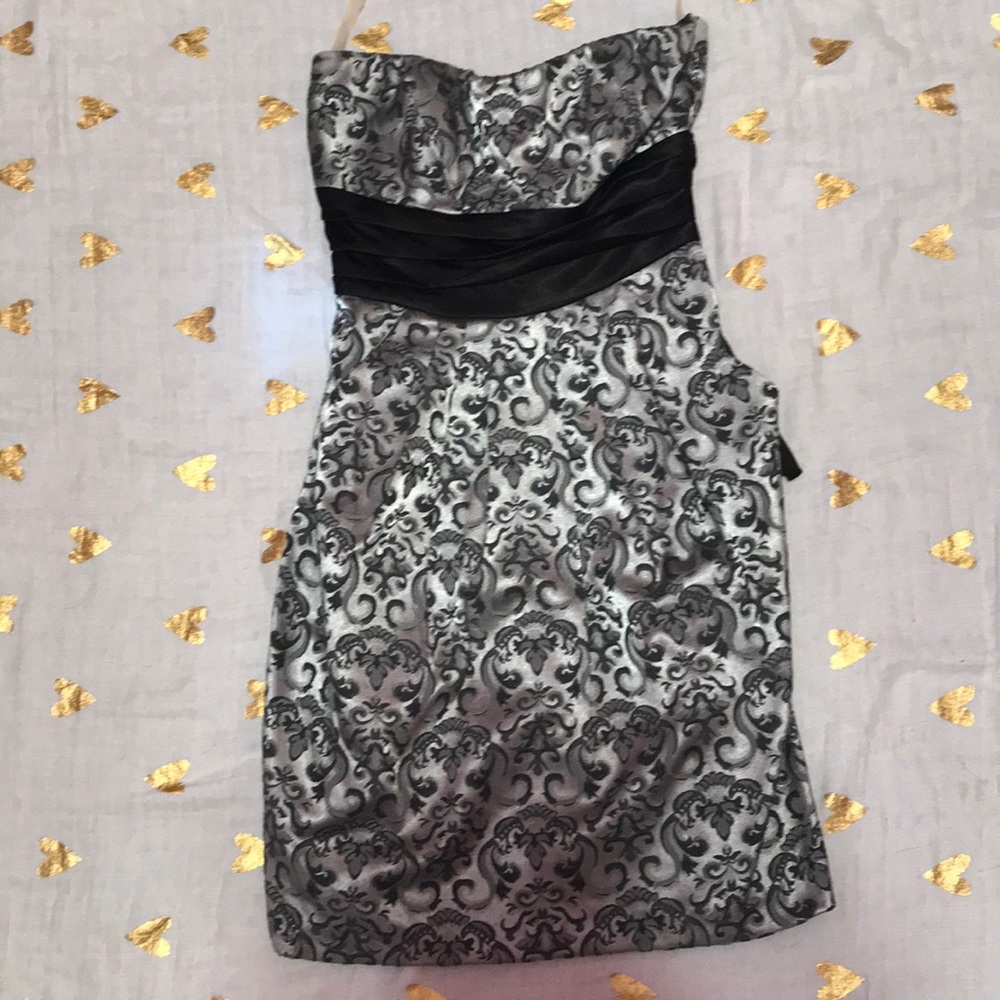 Gray damask print dress